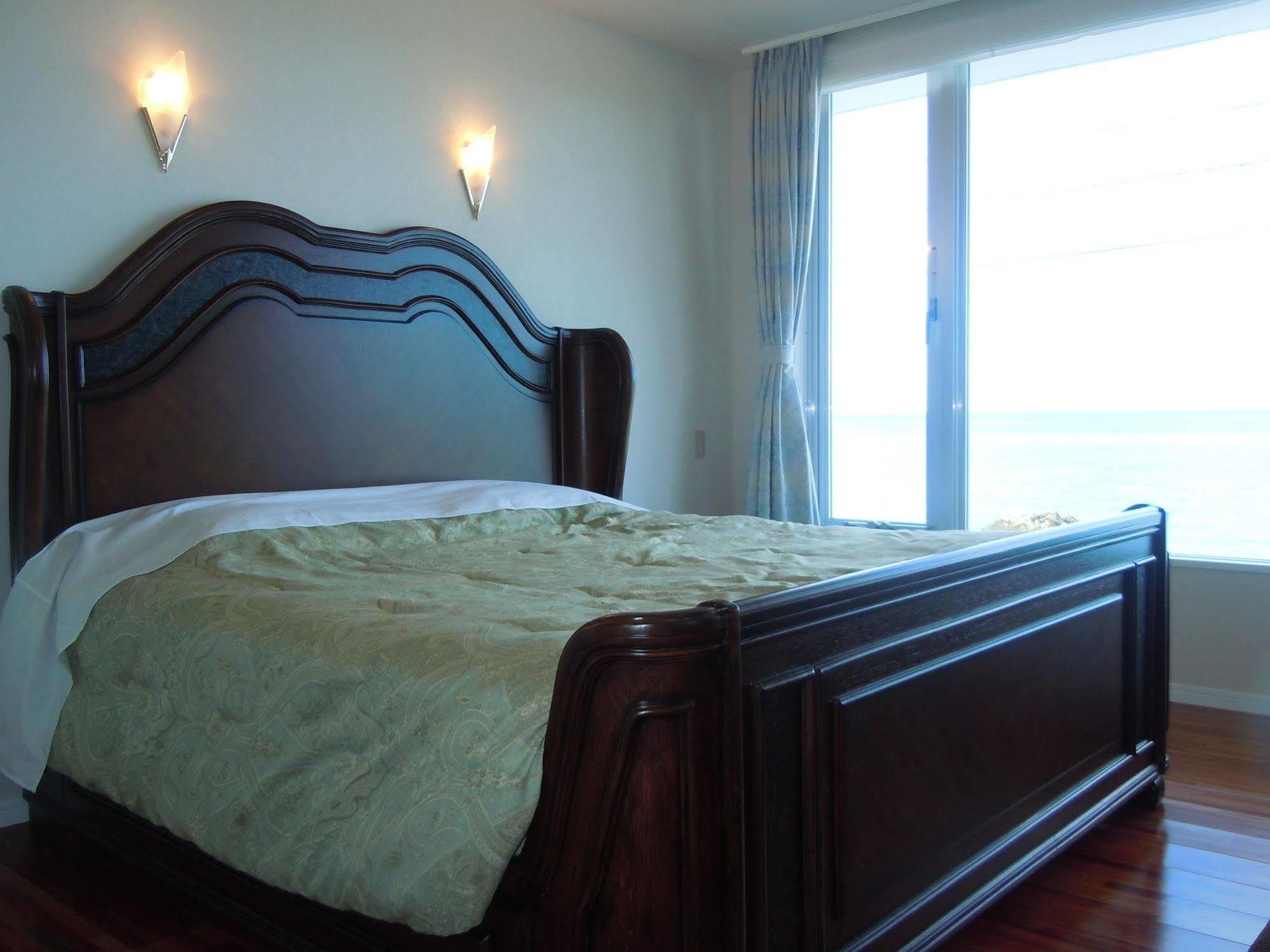 Hotel Mtb Мотобу Экстерьер фото
